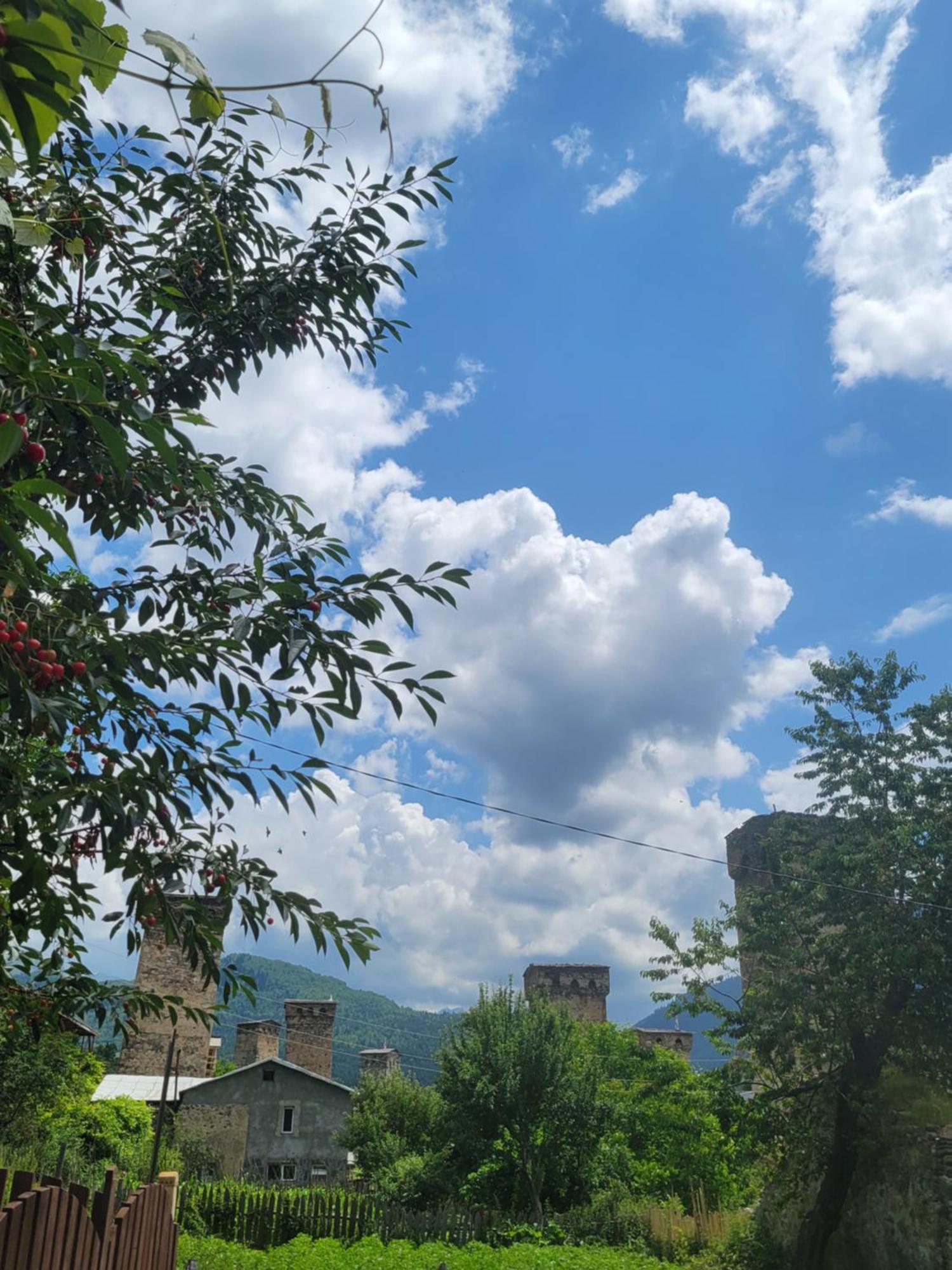מסטיה Ailama Guesthouse מראה חיצוני תמונה